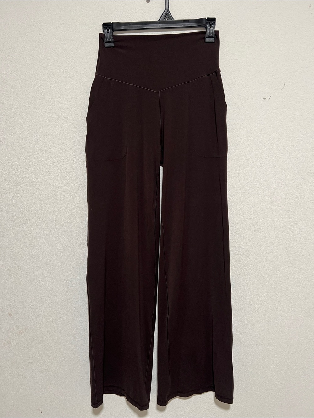 Offline by Aerie Wide-Leg High-Rise Pants Dark Brown Women’s Size M